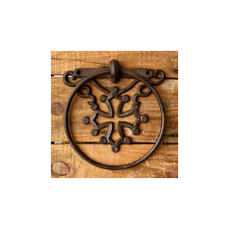 porte-serviette fonte croix occitane par 3