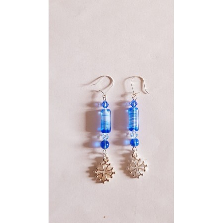 Boucles croix occitane, verre vleu et cristaux Swaroski